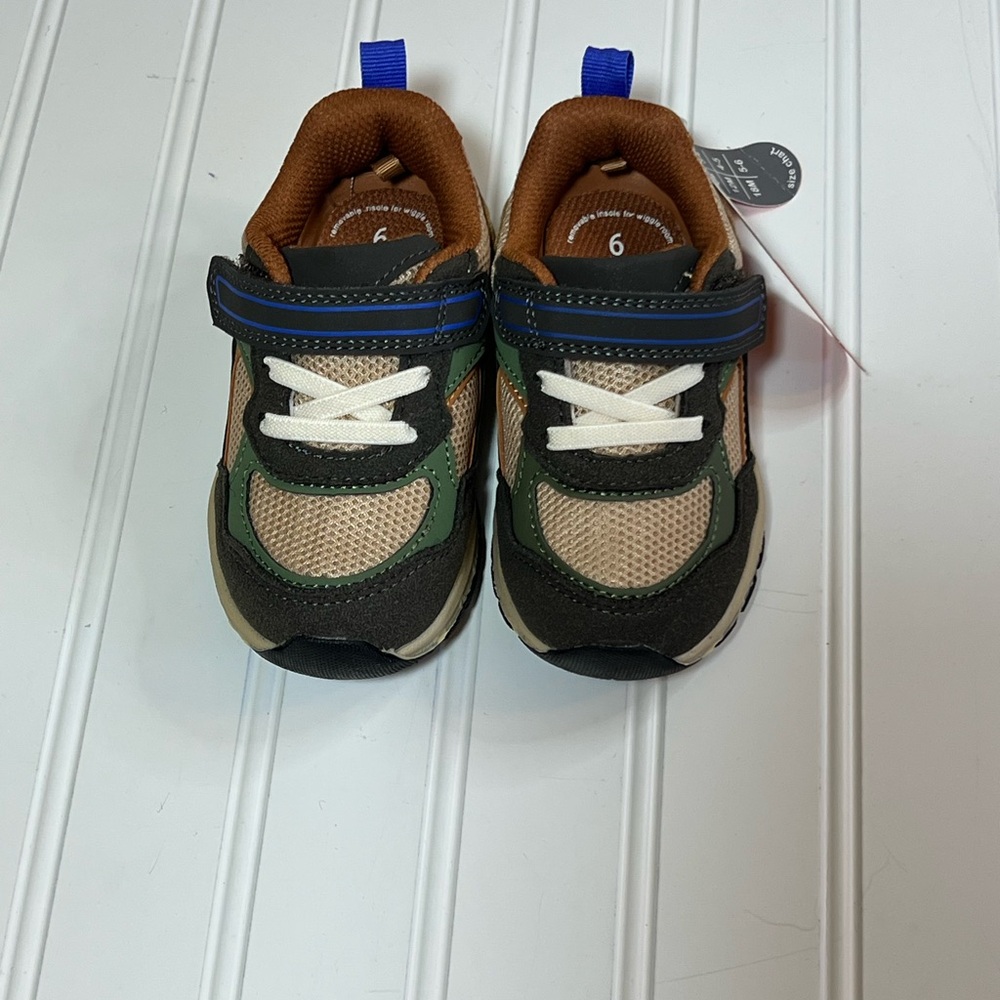 Wonder Nation Size 6 Brown and Green Kids Sneakers NWT
